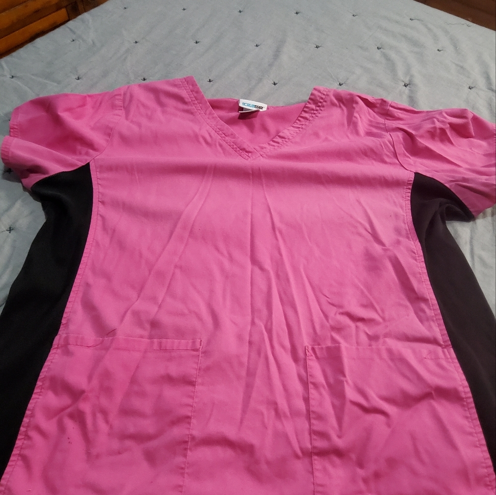 Scrubstar top